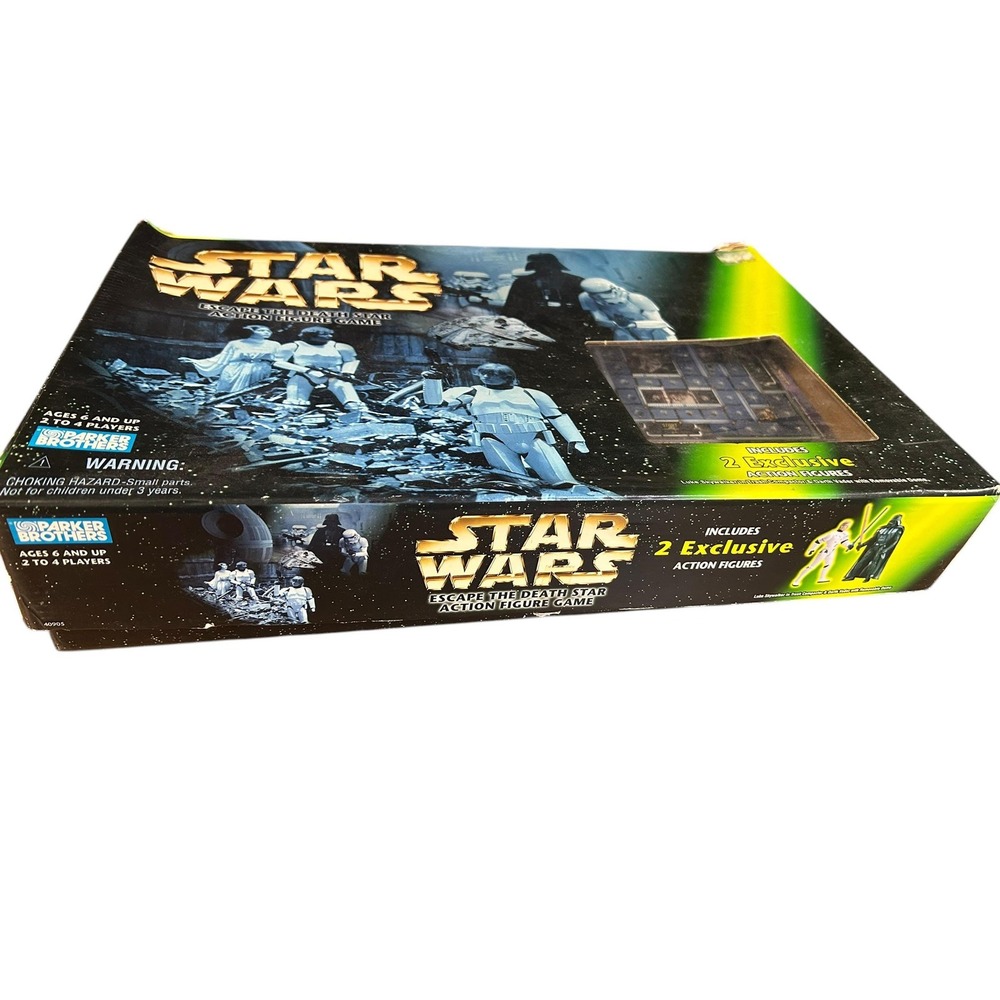 Vintage 1997 Star Wars Escape the Death Star Game - Includes Exclusive Figures